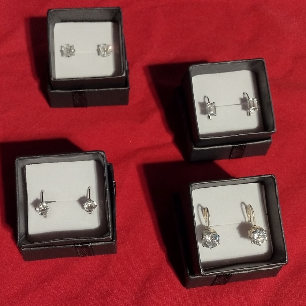4 pairs of vintage earrings. 3 pair are lever back.